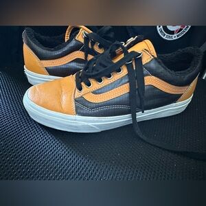 Vans made for the elements water proof pleather shoe. Repels water up to ankle